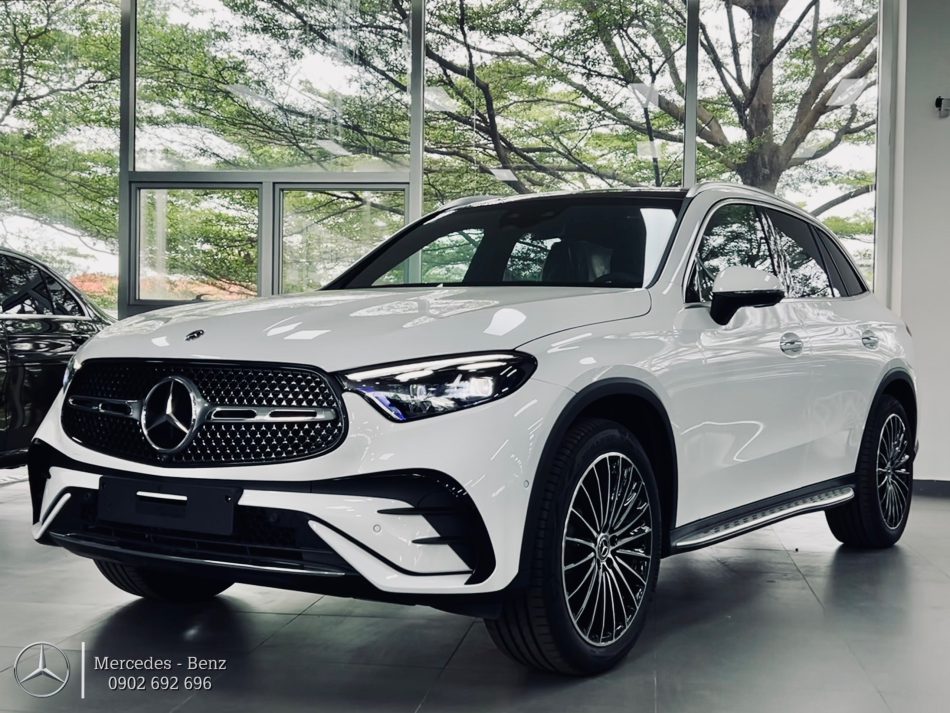 Ngoại thất Mercedes-Menz GLC 300 4MATIC 2023