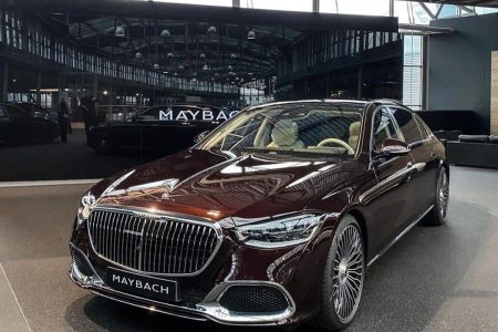 Mercedes-Maybach Sedan